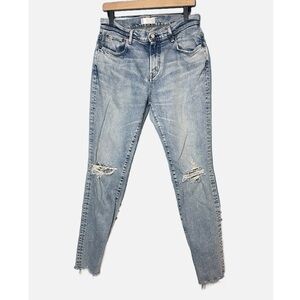 Moussy Vintage MV Skinny Jeans in a light blue wash distressed size 33